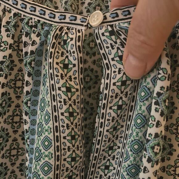 Max Studio Cottagecore Blouse Womens Size 1X Green Blue Keyhole Neck Boho Work - Picture 3 of 16